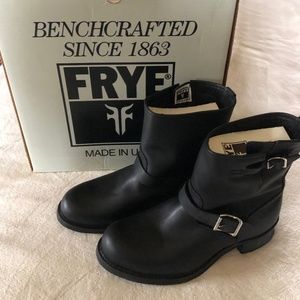 Frye Boots, black leather, 10.5 M, brand new, Vintage.